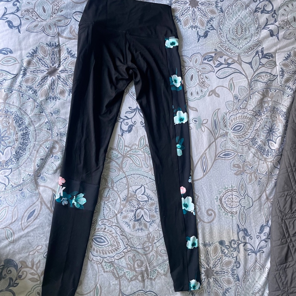 PINK High Rise Legging - Picture 2 of 5